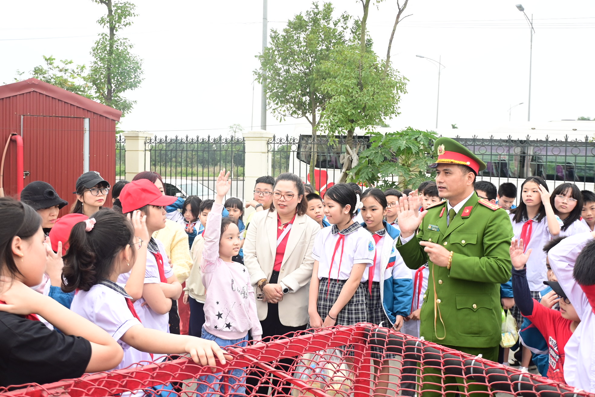 Nhân dân tích cực tham gia tuyên truyền, trải nghiệm, thực hành chữa cháy và cứu nạn, cứu hộ trong 2 ngày cuối tuần thứ 2, tháng 4, năm 2024